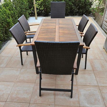 Eleonoras Ferienwohnung In Wuerzburg Stadt Mit Terrasse Im Erdgeschoss Inklusive Eigenen Parkplaetzen Vor Der Tuer Zewnętrze zdjęcie